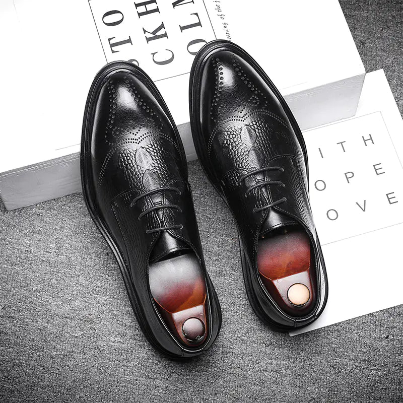 Men's Brogue Leather Shoes for Business and Casual Wear