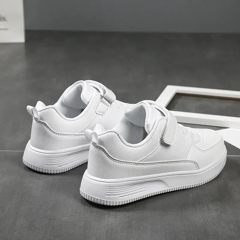 Girls' Soft Sole Light Skate Shoes for Kids